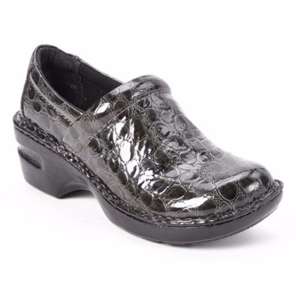 boc Shoes - BOC Peggy Gray Shiny Crocodile Embossed Clogs 6M
